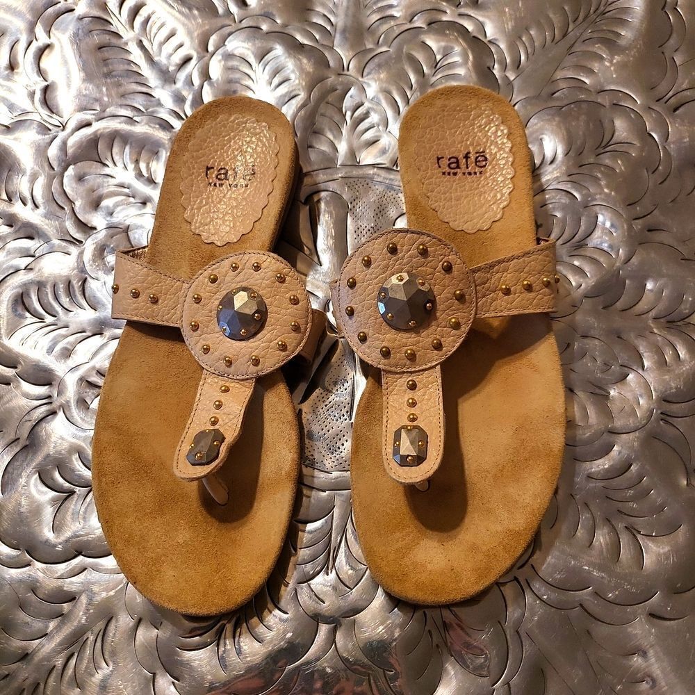 Like new, rafe new york, made of the finest leather and the prettiest studs,
